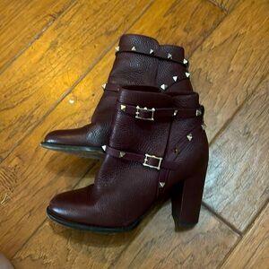 Gently worn Valentino ankle booties